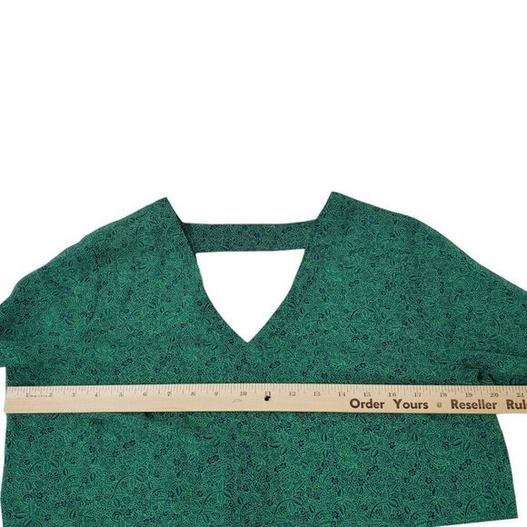 CAbi Blouse Medium Green Paisley‎ Print Bountiful Sheer Cut-Out Back Top - Picture 7 of 9